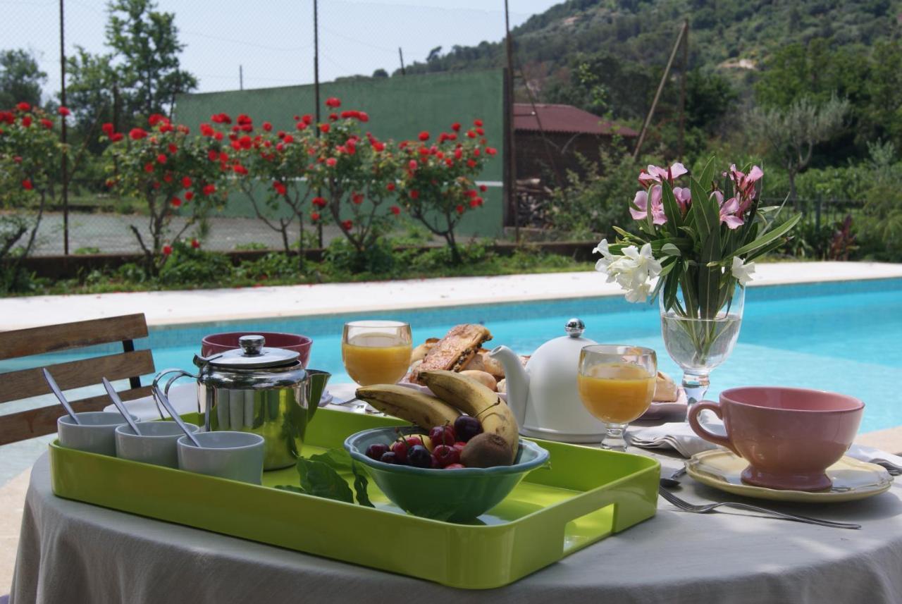 Le Bourguet Bed & Breakfast Solliès-Pont Екстериор снимка