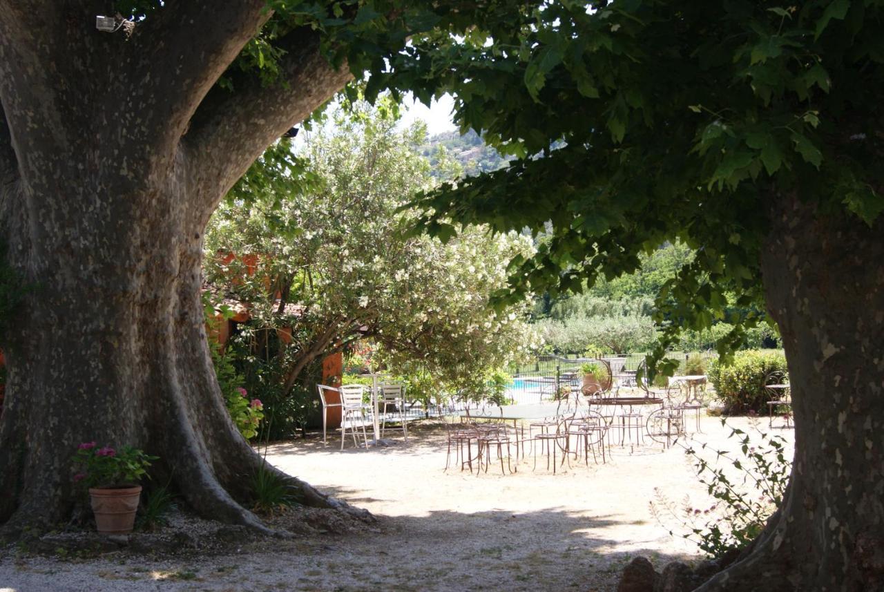 Le Bourguet Bed & Breakfast Solliès-Pont Екстериор снимка
