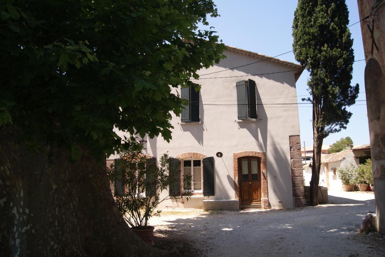 Le Bourguet Bed & Breakfast Solliès-Pont Екстериор снимка