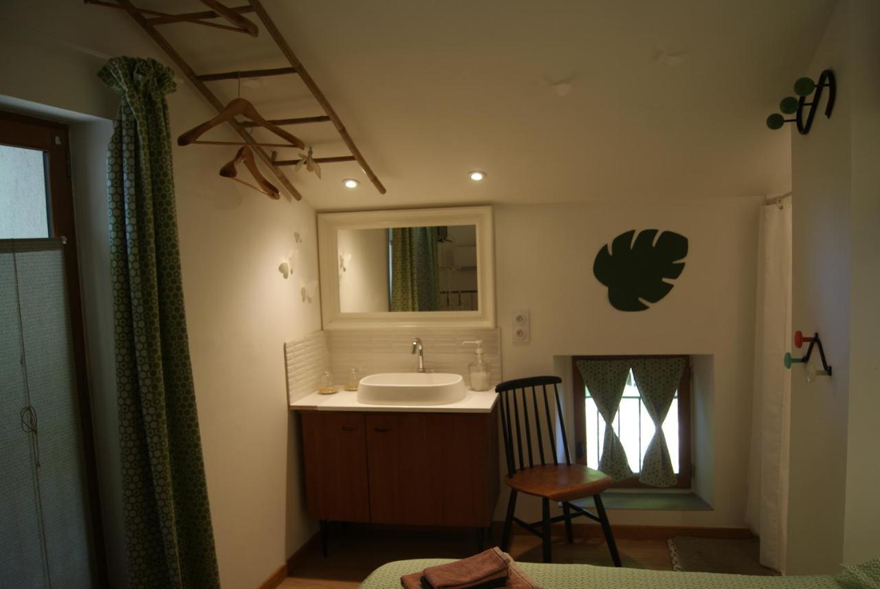 Le Bourguet Bed & Breakfast Solliès-Pont Екстериор снимка