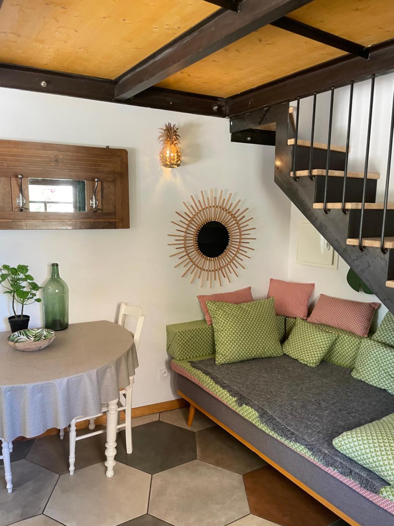 Le Bourguet Bed & Breakfast Solliès-Pont Екстериор снимка
